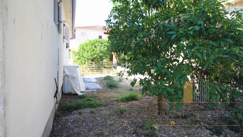 Exceptional opportunity: Charming house 50 m from the sea - Vrboska, Hvar!