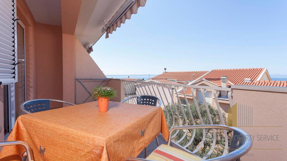 Wunderschöne Apartmentvilla 90 m vom Meer an der Makarska Riviera!