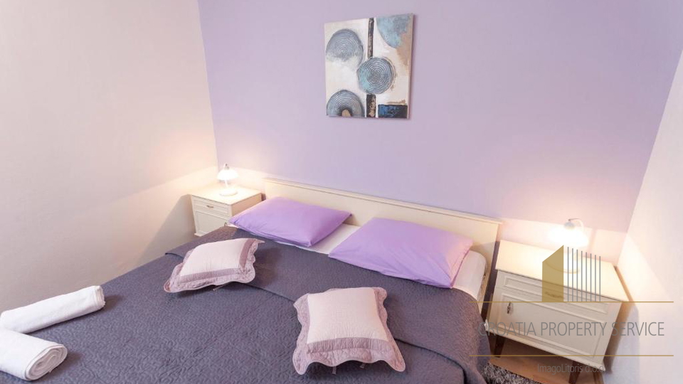 Wunderschöne Apartmentvilla 90 m vom Meer an der Makarska Riviera!