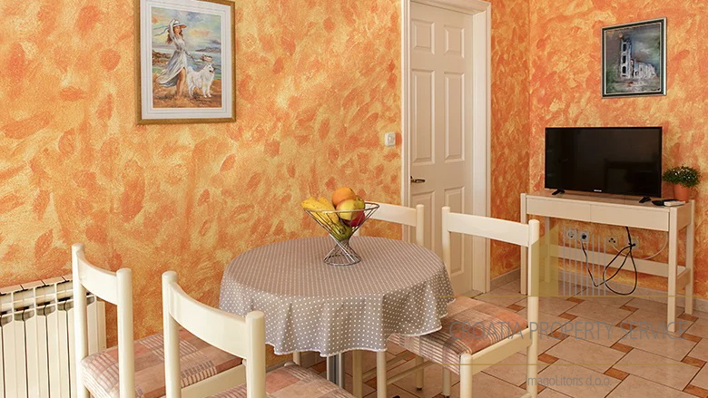 Wunderschöne Apartmentvilla 90 m vom Meer an der Makarska Riviera!