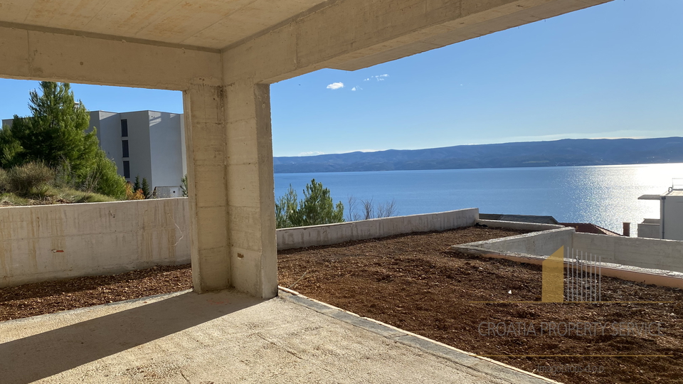Ekskluzivna luksuzna vila z bazenom, le 150 m od plaže v bližini Splita!