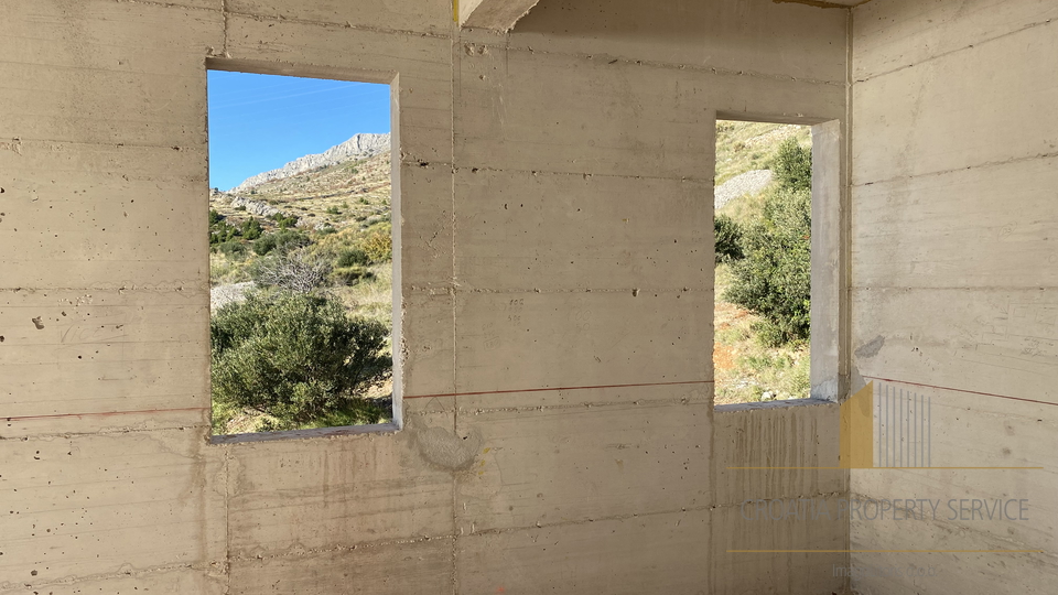 Ekskluzivna luksuzna vila z bazenom, le 150 m od plaže v bližini Splita!