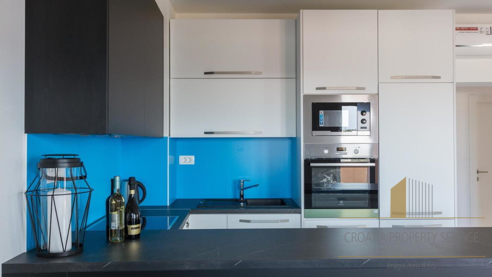 Beautiful apartment villa with a sea view in Župa Dubrovačka!