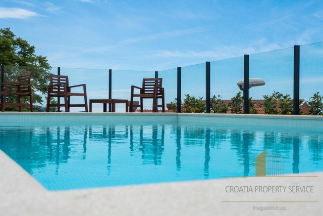Beautiful apartment villa with a sea view in Župa Dubrovačka!