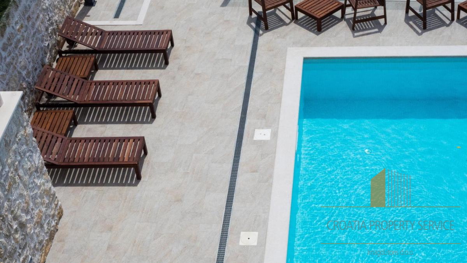 Beautiful apartment villa with a sea view in Župa Dubrovačka!