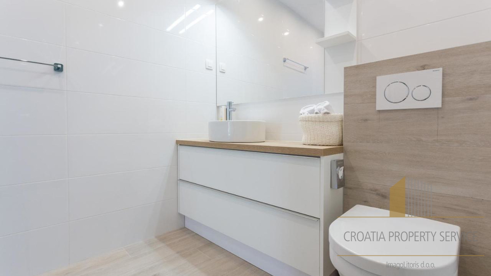 Beautiful apartment villa with a sea view in Župa Dubrovačka!