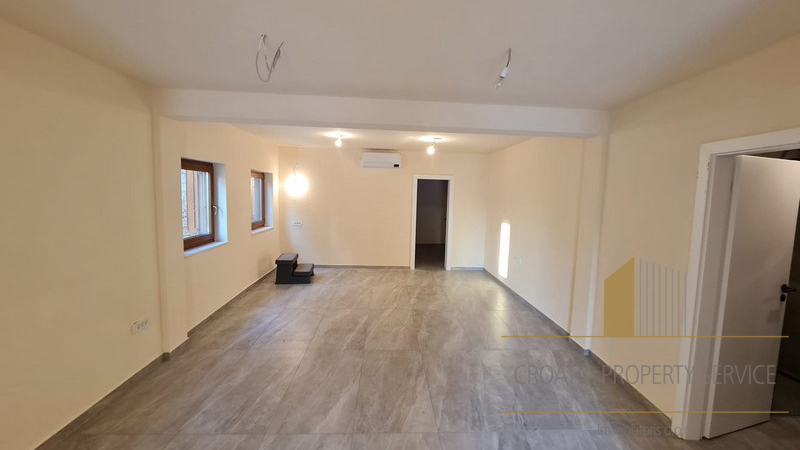 A new elegant house 160 m from the beach in the very center of Jelsa - the island of Hvar!