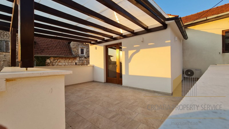 A new elegant house 160 m from the beach in the very center of Jelsa - the island of Hvar!