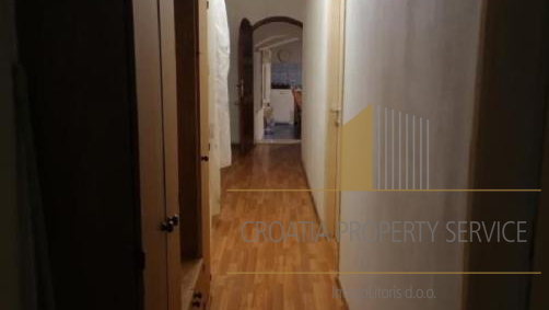 Außergewöhnliche Wohnung im Herzen von Split – einzigartige Gelegenheit!