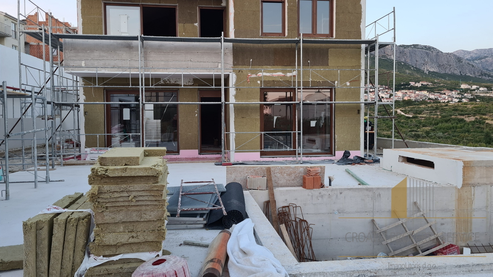Luksuzna vila u izgradnji – oaza mira i privatnosti s pogledom na more u okolici Splita!