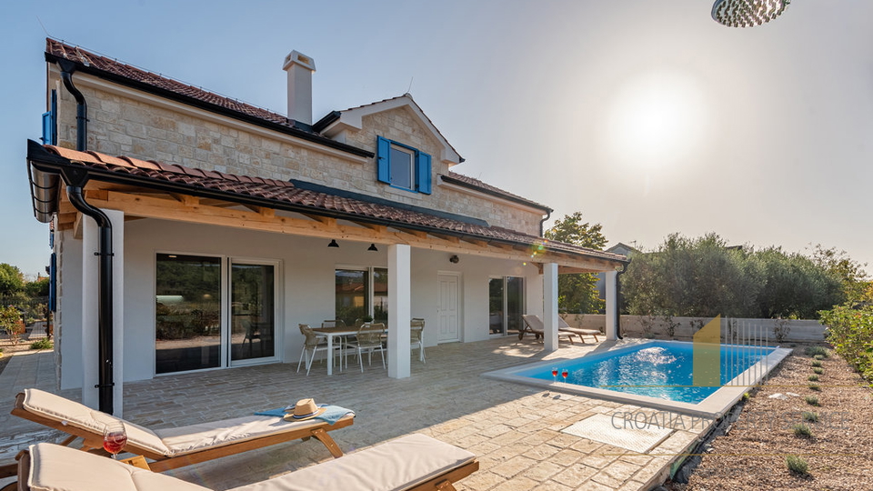 Casa, 130 m2, Vendita, Pašman