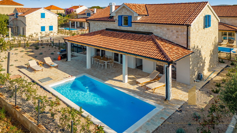 Casa, 130 m2, Vendita, Pašman