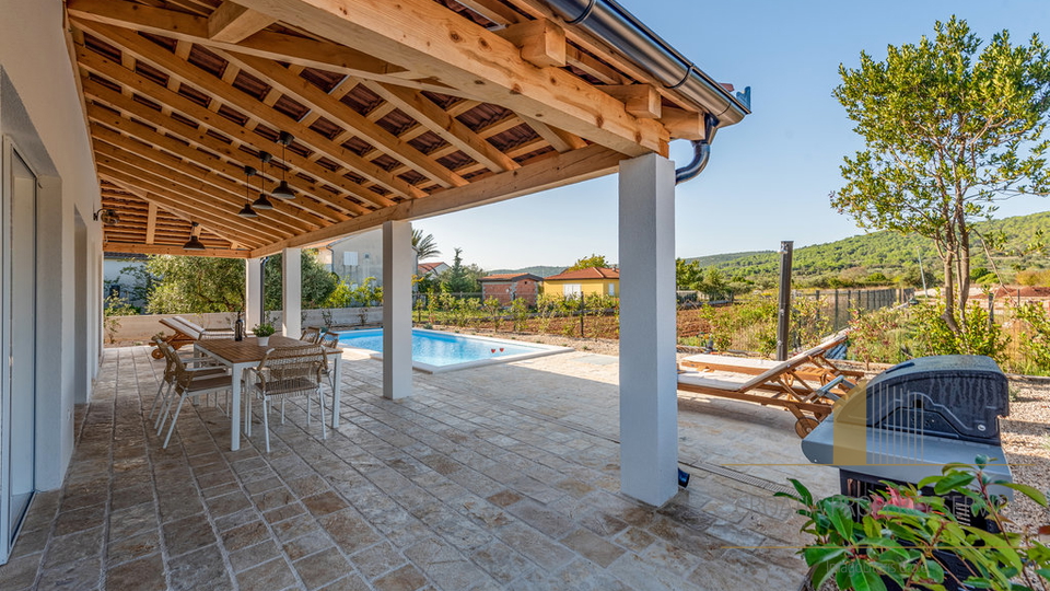 Casa, 130 m2, Vendita, Pašman