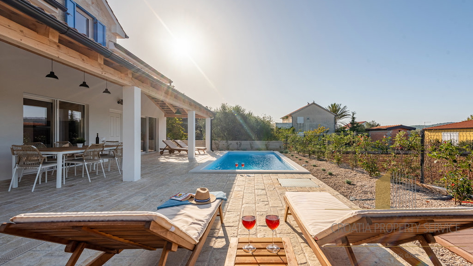 Casa, 130 m2, Vendita, Pašman