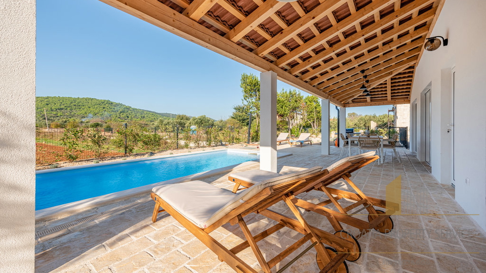 Casa, 130 m2, Vendita, Pašman