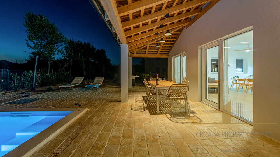 Casa, 130 m2, Vendita, Pašman
