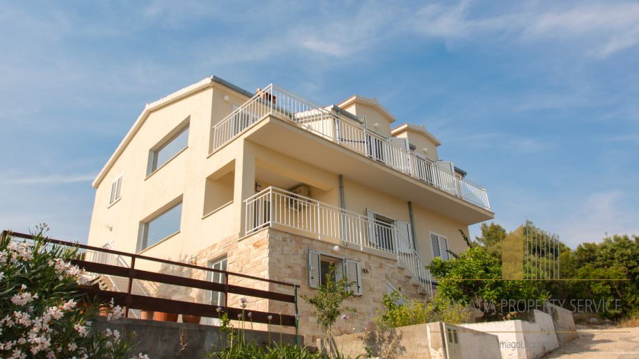 A beautiful villa with a panoramic view of the sea on the island of Korčula!