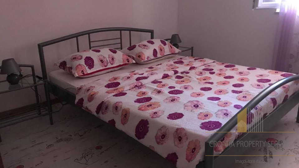 Geräumiges Apartmenthaus 50 m vom Strand entfernt in der Nähe von Zadar!