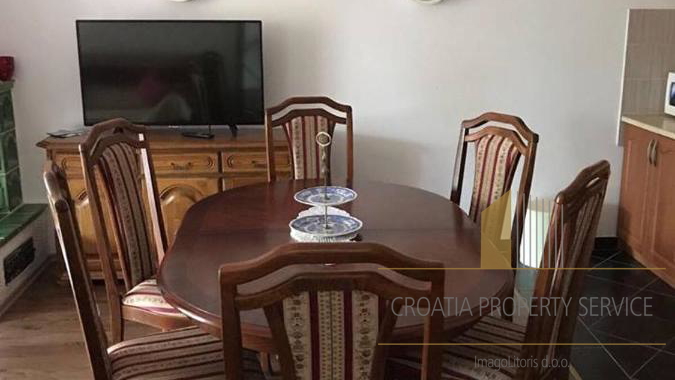 Geräumiges Apartmenthaus 50 m vom Strand entfernt in der Nähe von Zadar!