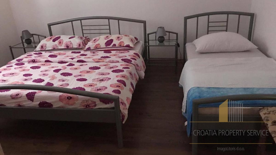 Geräumiges Apartmenthaus 50 m vom Strand entfernt in der Nähe von Zadar!