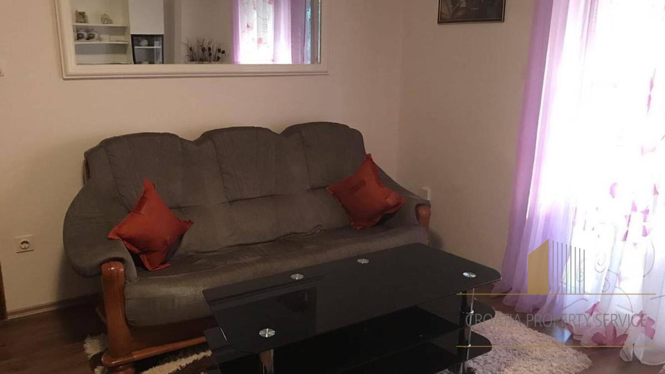Geräumiges Apartmenthaus 50 m vom Strand entfernt in der Nähe von Zadar!
