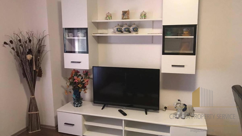 Geräumiges Apartmenthaus 50 m vom Strand entfernt in der Nähe von Zadar!