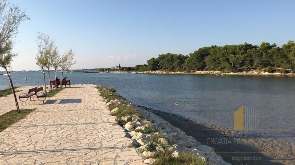Geräumiges Apartmenthaus 50 m vom Strand entfernt in der Nähe von Zadar!
