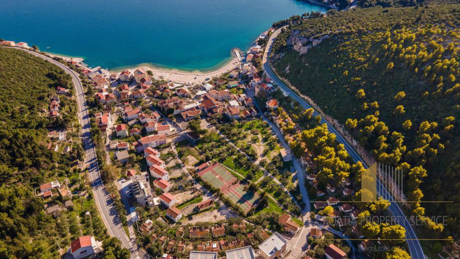 Touristendorf mit Hotel, erste Reihe zum Strand - Klek!