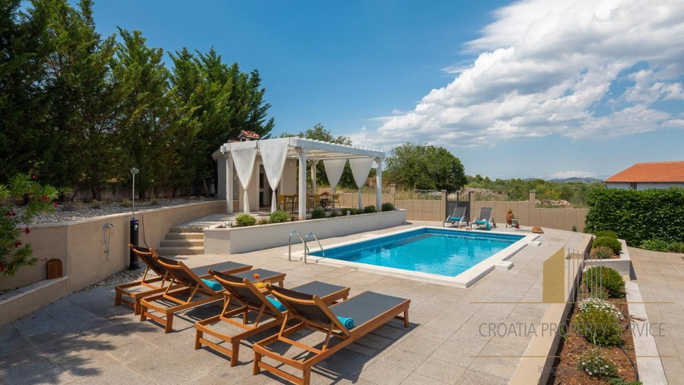 Casa, 250 m2, Vendita, Vodice