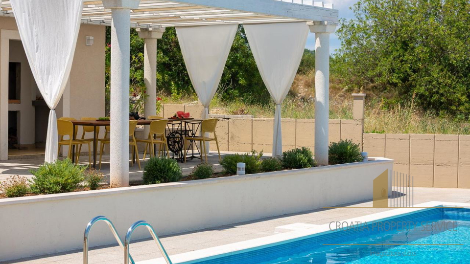 Casa, 250 m2, Vendita, Vodice