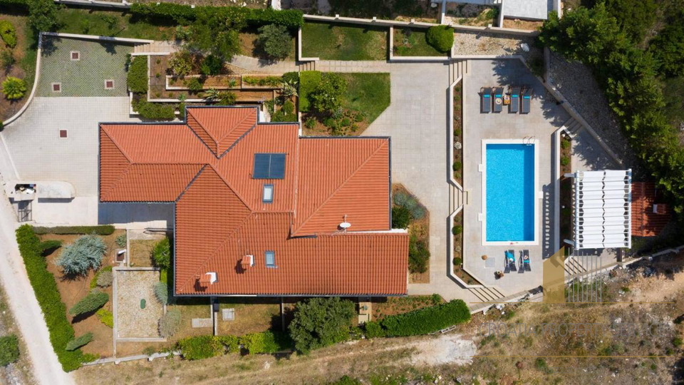 Casa, 250 m2, Vendita, Vodice