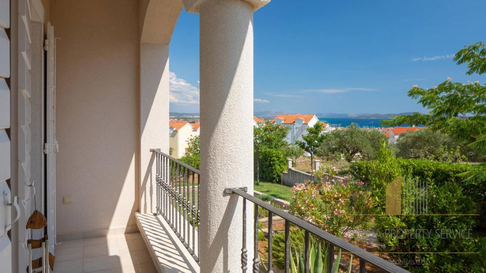 Casa, 250 m2, Vendita, Vodice