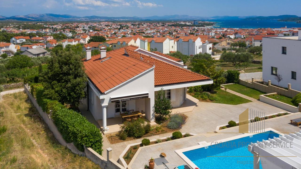 Casa, 250 m2, Vendita, Vodice