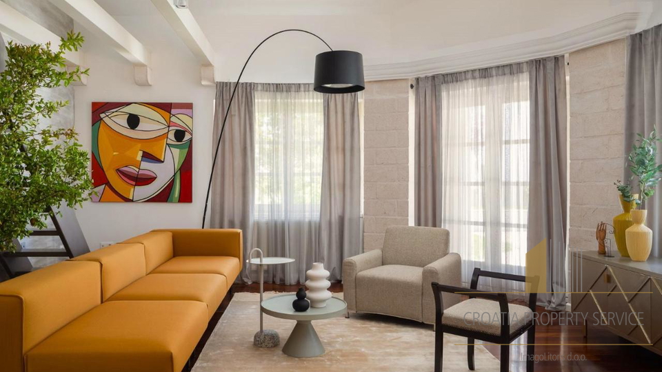Casa, 250 m2, Vendita, Vodice