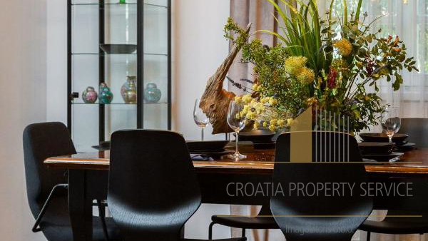 Casa, 250 m2, Vendita, Vodice