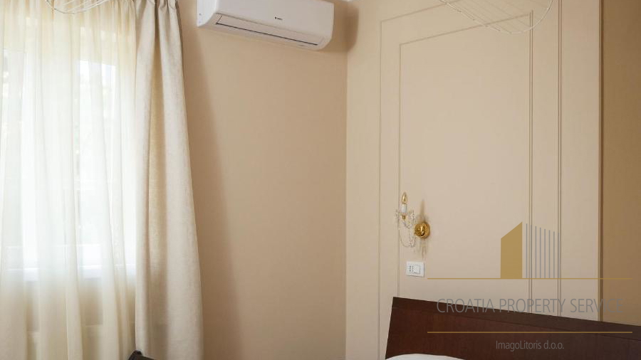 Casa, 250 m2, Vendita, Vodice