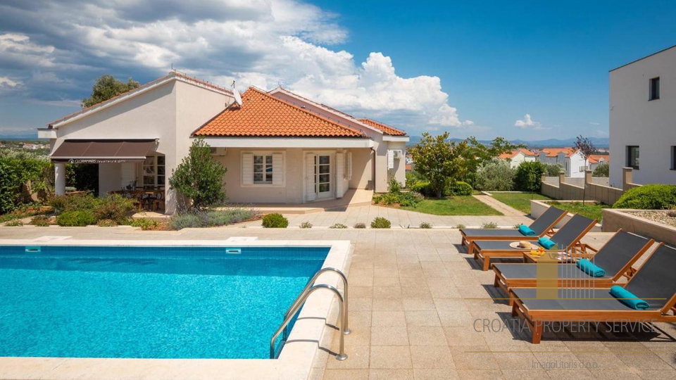 Casa, 250 m2, Vendita, Vodice