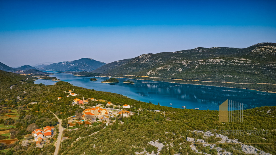Land by the sea with an incredible view of the Malostonski Bay – Pelješac!
