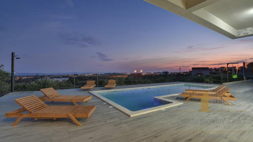 Elegant villa with panoramic sea view near Split!