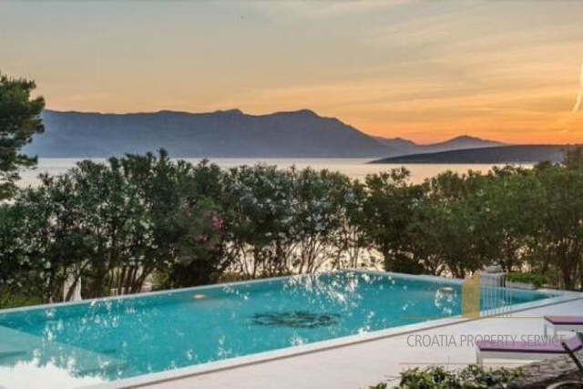 Unique luxury villa by the sea on the island of Brač!