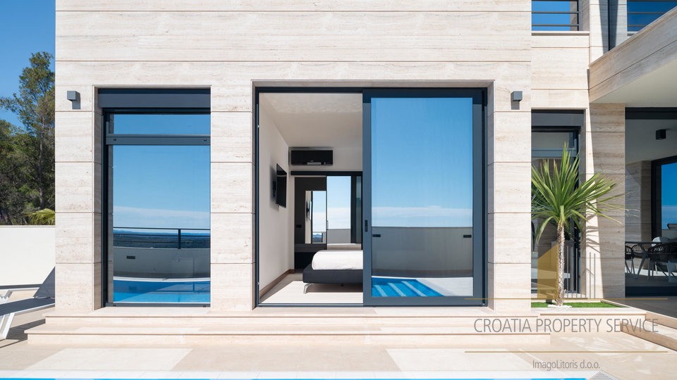 Elegante Villa mit Panoramablick auf das Meer in der Nähe von Zadar!