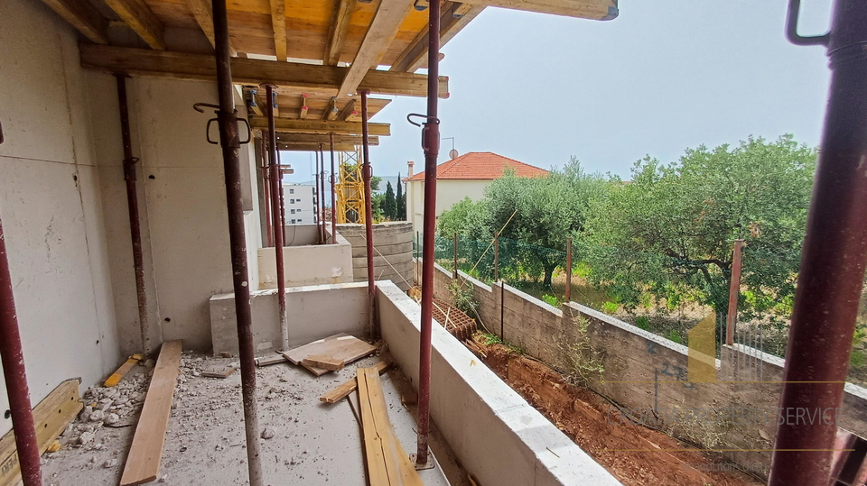 Apartment in a modern new building, 250 m from the beach - Seget Donji!
