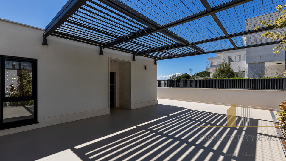Neue Luxusvilla mit offenem Meerblick in Makarska!