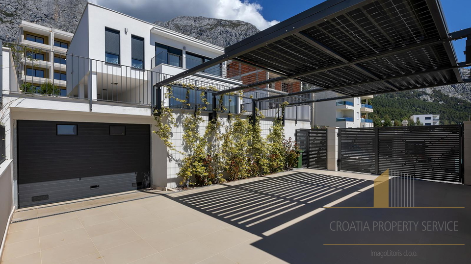 Neue Luxusvilla mit offenem Meerblick in Makarska!
