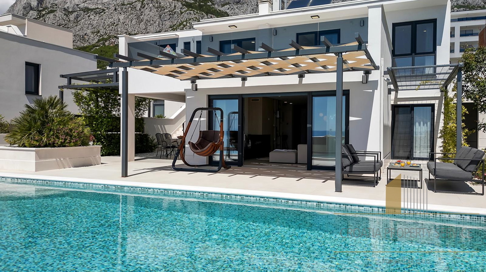 Neue Luxusvilla mit offenem Meerblick in Makarska!