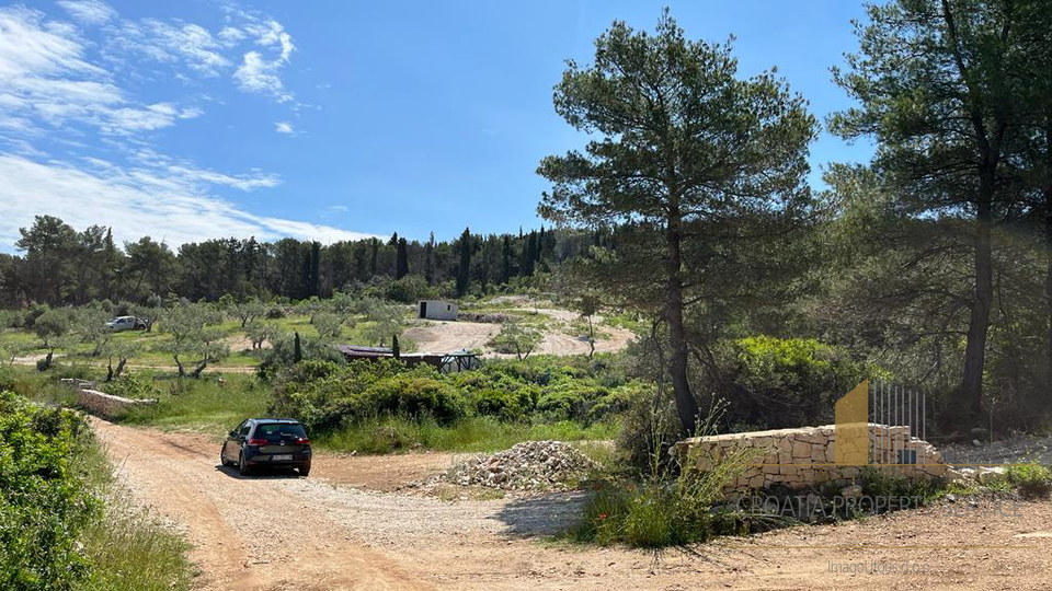 Perfect Investment: T2 building land in Sutivan, 100 m from the beach!