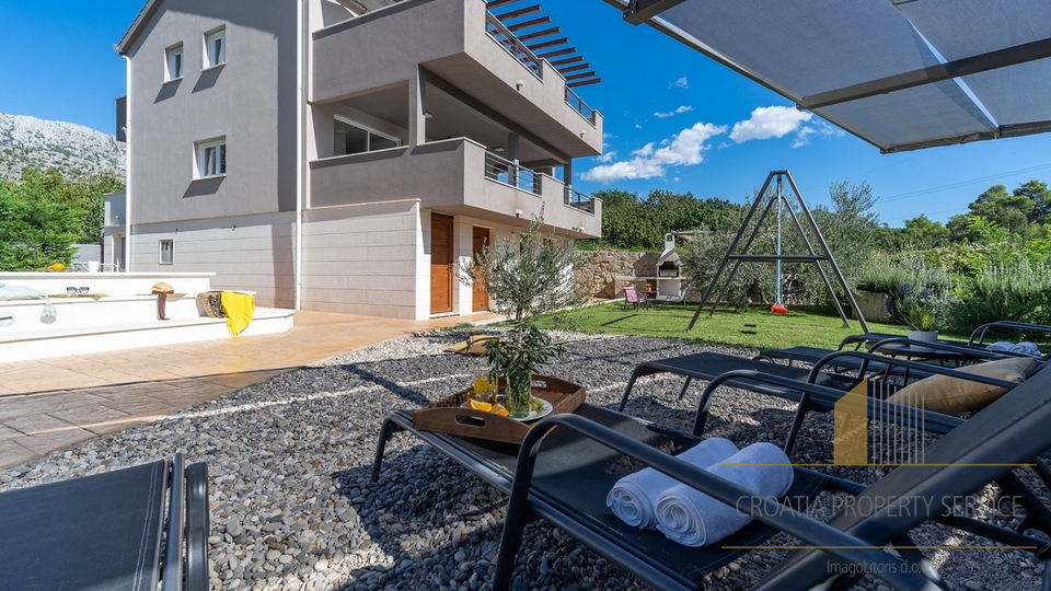 A beautiful villa with a pool in the hinterland of Omiš!
