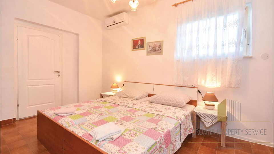 A beautiful house in an exclusive location next to the beach on the island of Čiovo!