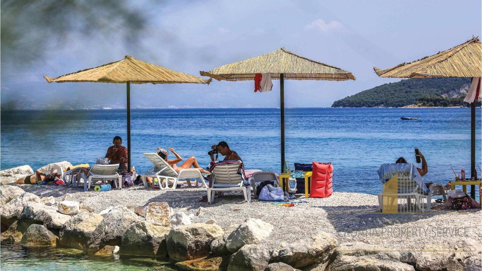 A beautiful house in an exclusive location next to the beach on the island of Čiovo!