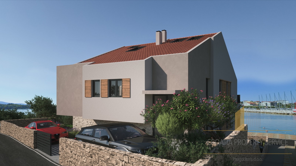 Luxury apartment with a garden, front row to the sea, on the island of Murter!